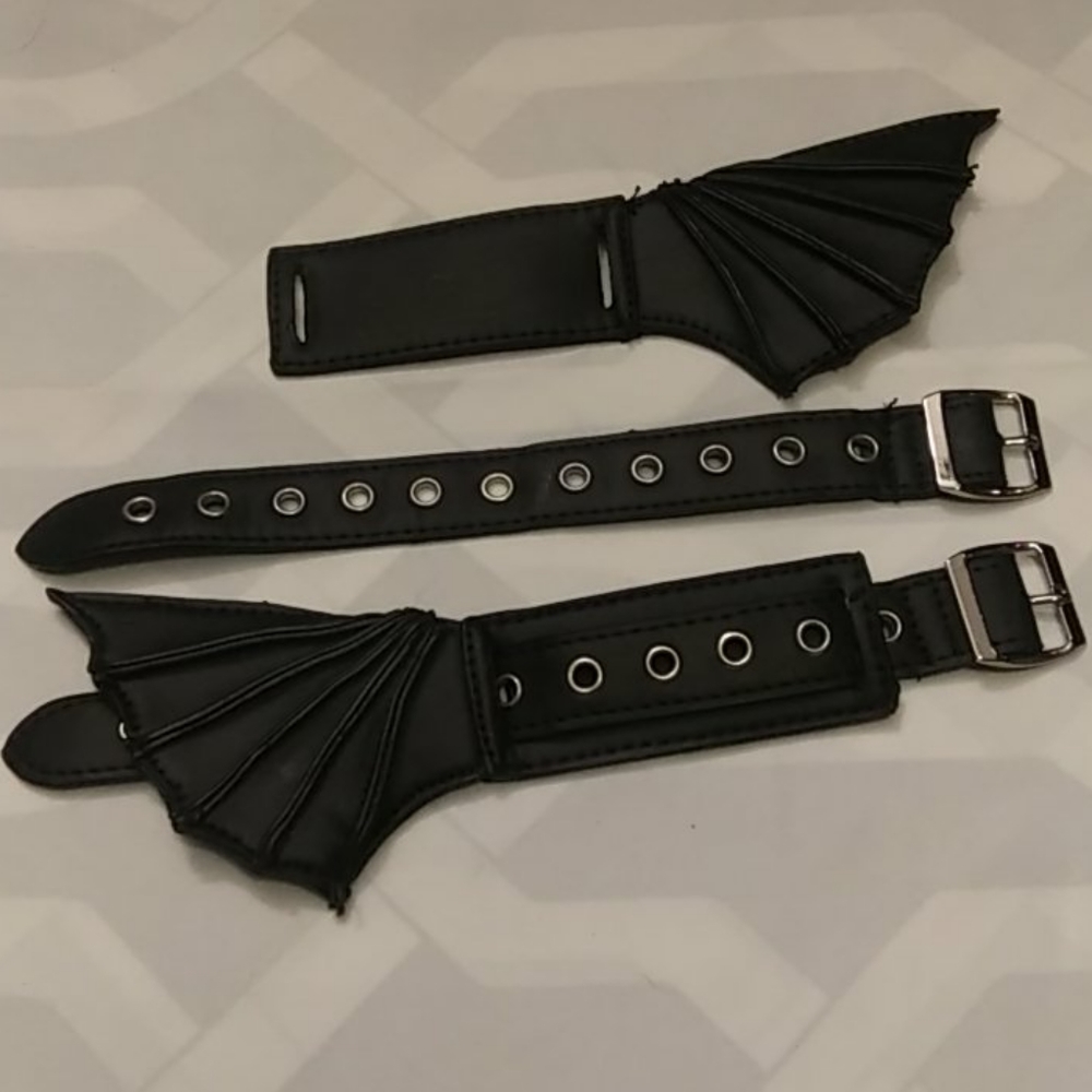 Restyle Bat Wing Cuffs